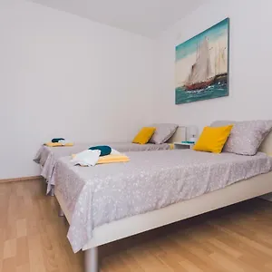 apartmani-bruna-plano.splithotels.org/